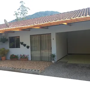 https://blau-haus.santa-catarina-brasil.com