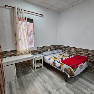 Habitación en casa particular Doble Con Bano Privado, L'Hospitalet de Llobregat